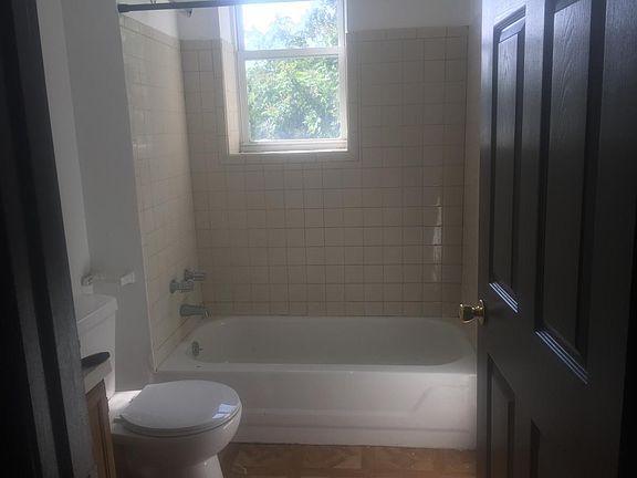 3rd image of 4253 E Margaretta Ave