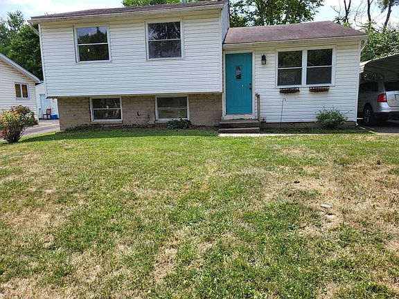 4th image of 3341 Robin Hill Ct W