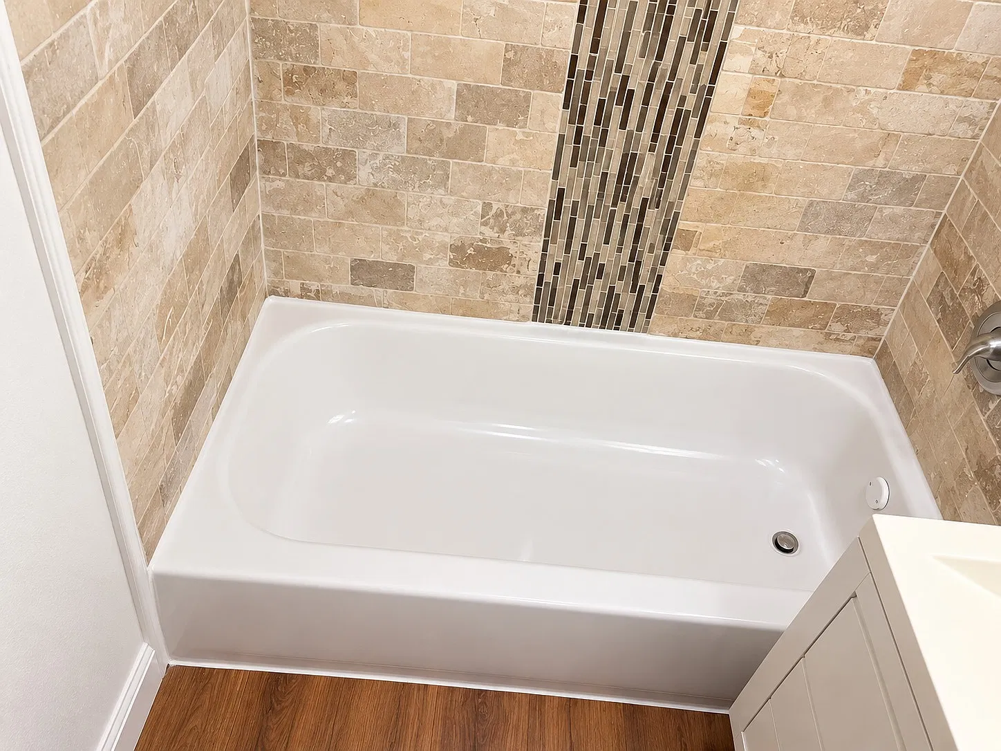 2 bed, 638 sqft, $1,400 — Photo 3
