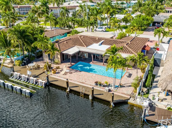 2324 SE 9 Street, Pompano Beach, FL 33062