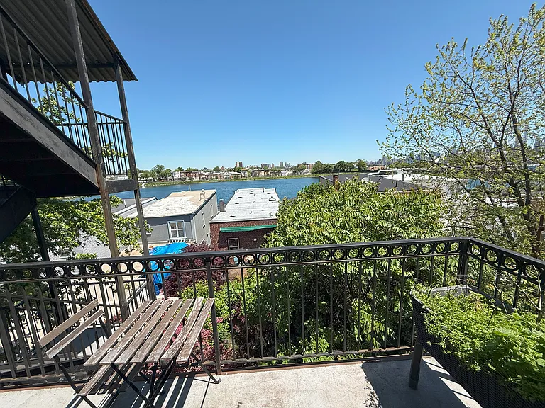 Balcony facing reservoir