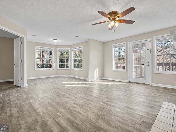 4th image of 513 Cypress Pointe St