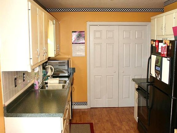 4th image of 2003 Leland Dr
