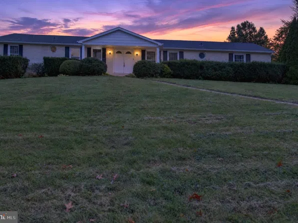 175 April Ln #185, Dallastown, PA 17313