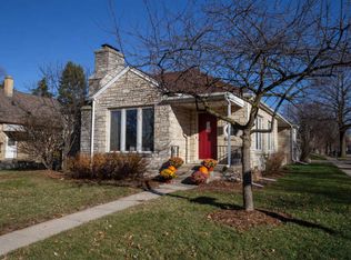 917 S Grand Ave, Waukesha, WI 53186