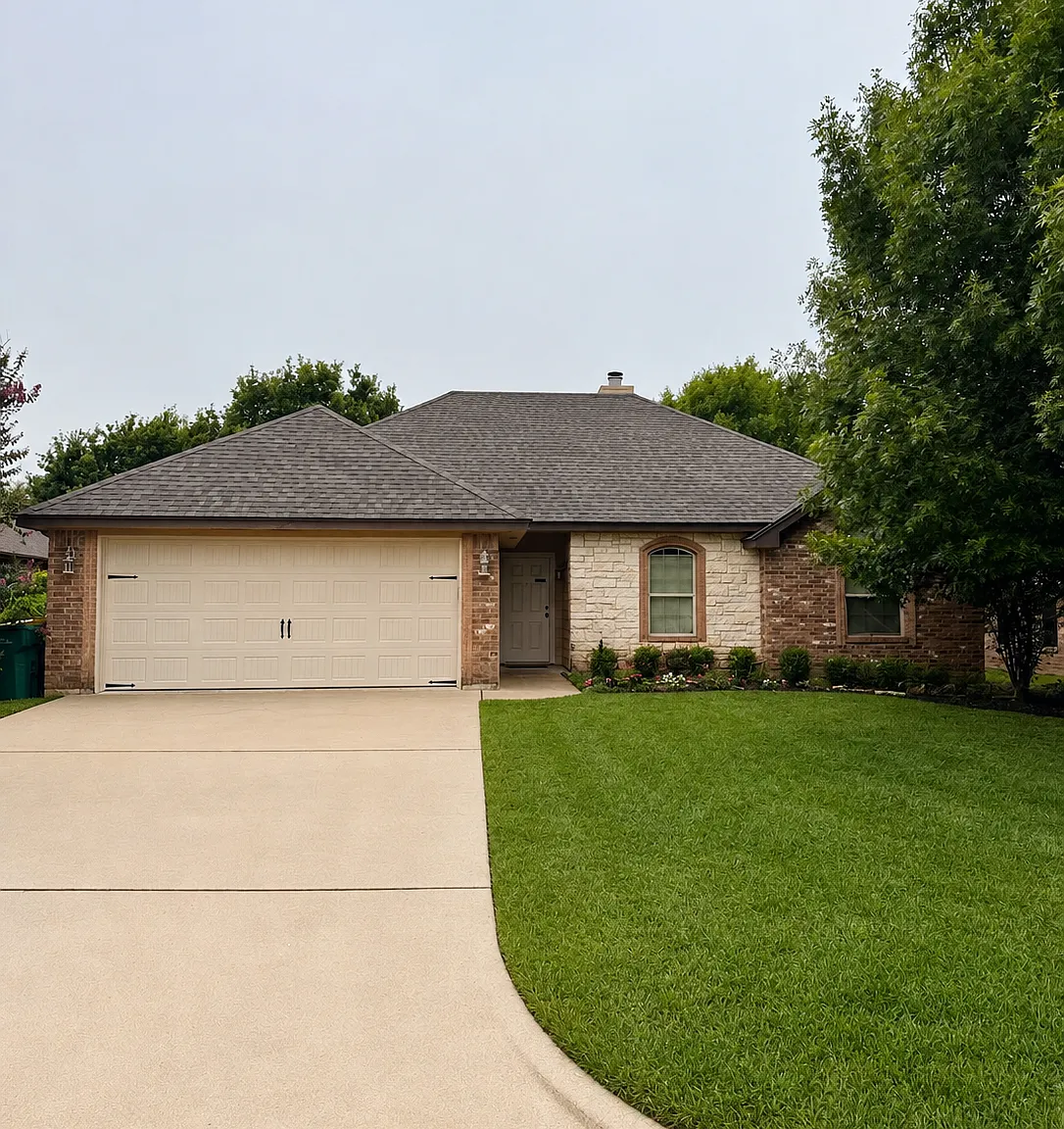 4 bed, 1727 sqft, $1,875 — Photo 1
