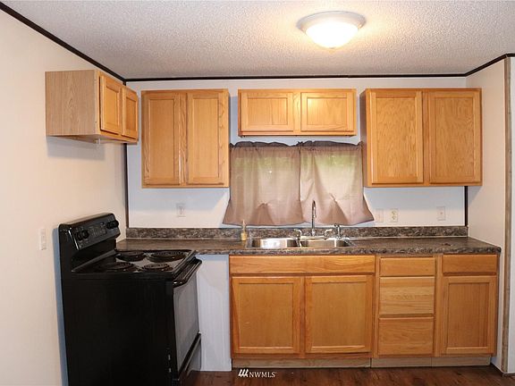 4th image of 900 29th St SE #D7