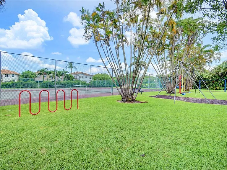 9565 El Clair Ranch Rd — Photo 31