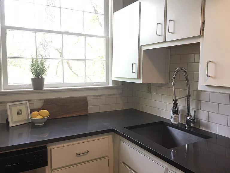 21 Peachtree Memorial Dr NW #10 — Photo 6