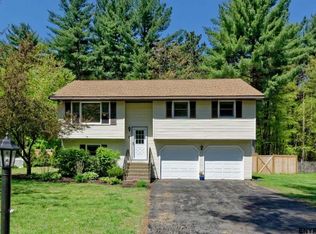 7 Rum Cherry Rd, Malta, NY 12020