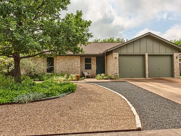 2nd image of 10611 Cooper Hill Dr