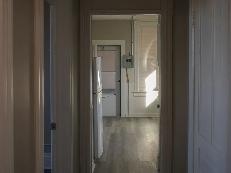 1618 Martha St — Photo 10