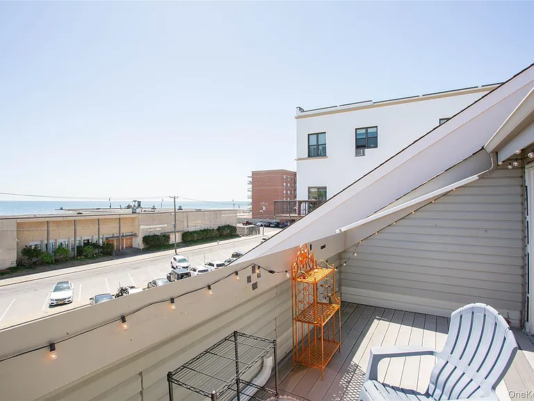 521 W Broadway #B — Photo 25