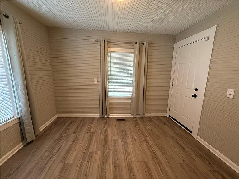 43 Quarry St — Photo 4