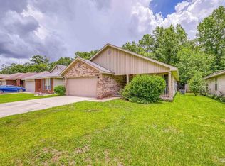 1494 Towhee Canyon Dr, Cantonment, FL 32533