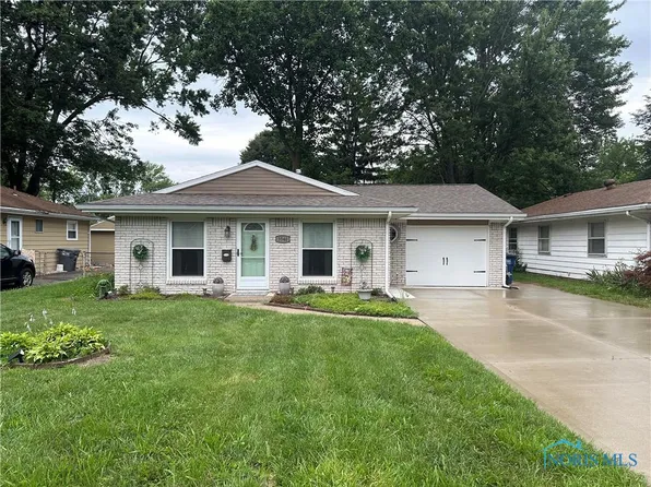 3540 Helene Ct, Toledo, OH 43623