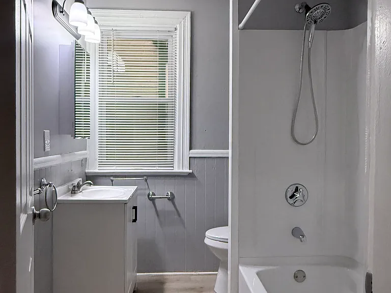 19 Emmett St #1 — Photo 10