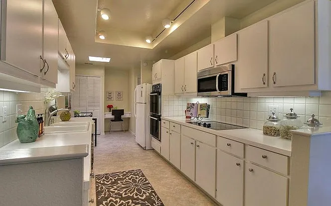 50 Horgan Ave #16 — Photo 4