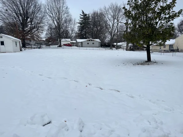 306 W 7th St, Carrollton, MO 64633