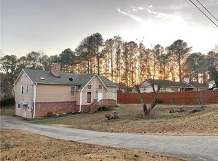 5078 Hubert Dr, Powder Springs, GA 30127