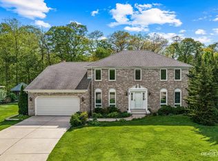 45 Briargate Cir, Sugar Grove, IL 60554