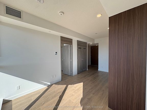 4th image of 18 Esther Shiner Blvd #1203