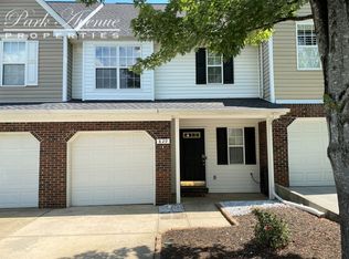 829 Pelican Bay Dr, Pineville, NC 28134