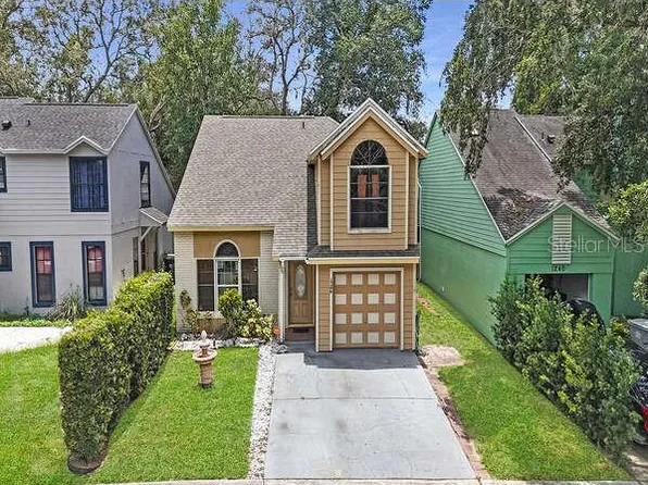 1246 Crossfield Dr, Apopka, FL 32703