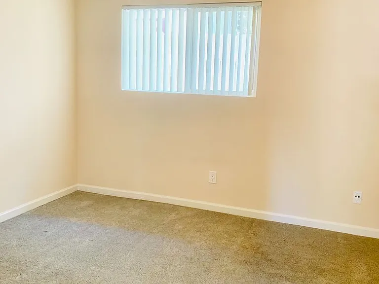 1BD/1BA Mission Hills Apartment w/ 1-Car Garage! Only $2,095/mo~ — Photo 9
