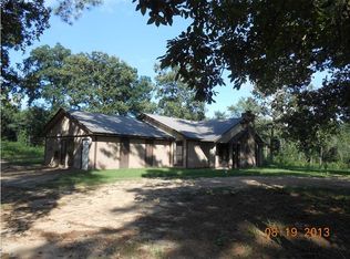 129 Charlie Dr, Magee, MS 39111