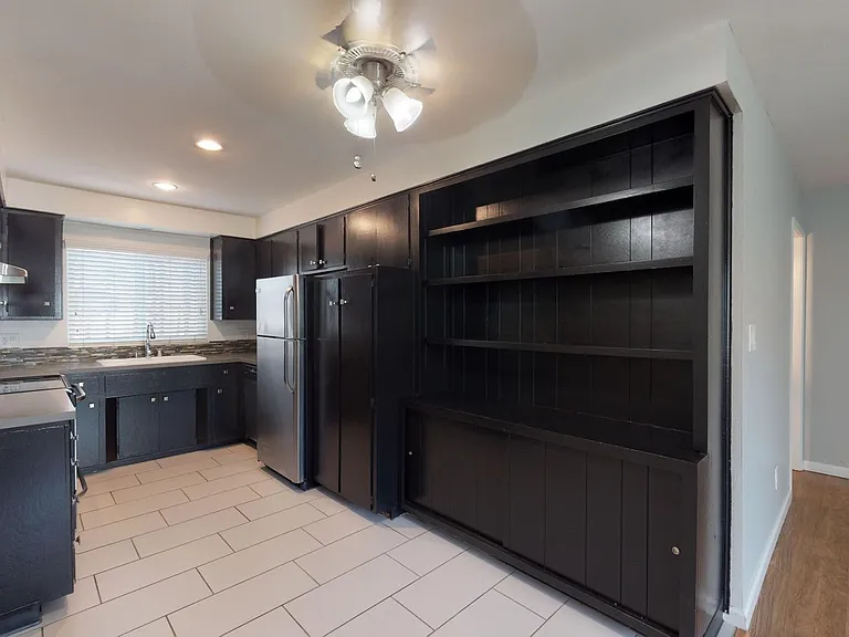 The Parker | Renovated 1 & 2 Bedroom Apartments in North Park — Photo 33