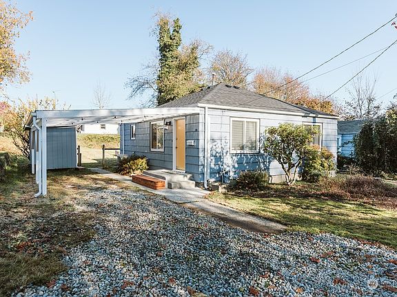 2nd image of 710 15th Avenue SE