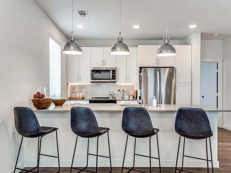 Mezzo Apartments — Photo 1
