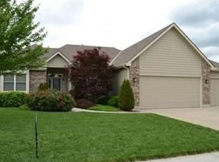 1409 SW Edgewood St, Blue Springs, MO 64015