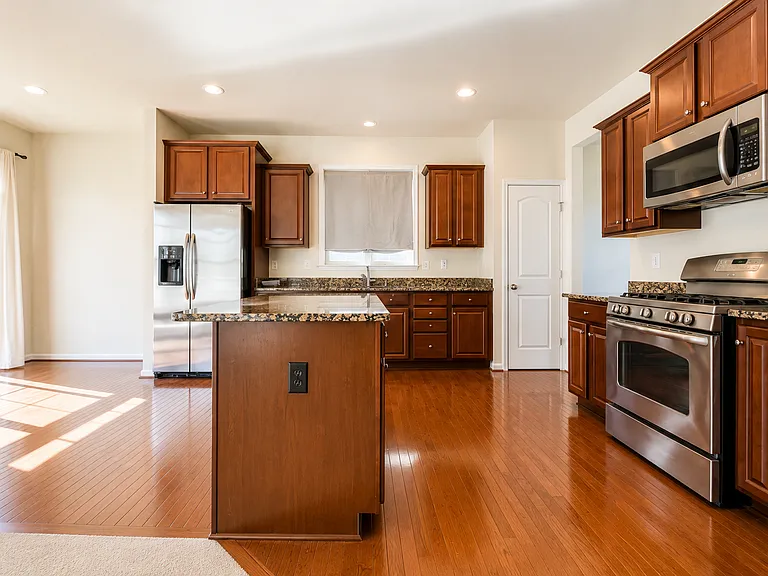 12904 Hallwood Pl — Photo 5