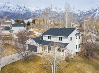 556 Hillside Dr, Alpine, UT 84004