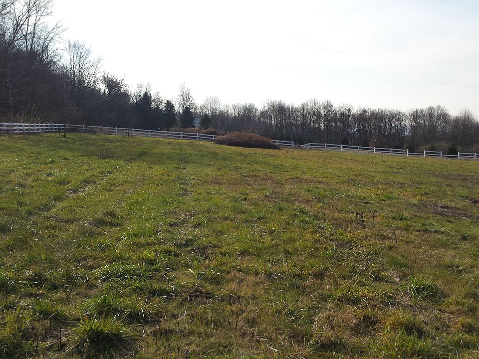 2nd image of 485 Bellis Rd