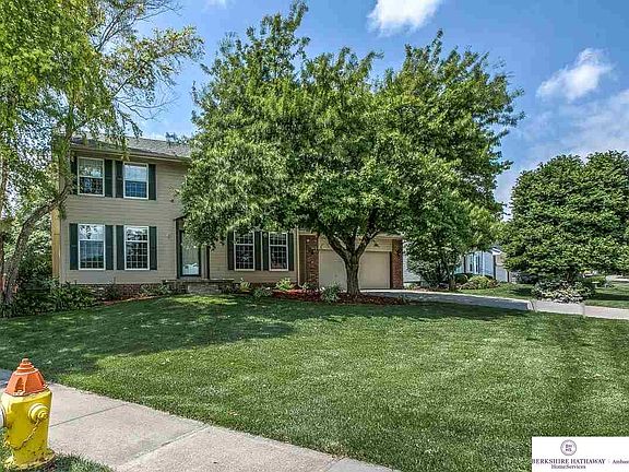 4th image of 12405 Evans St