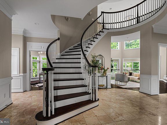 4th image of 43464 Calphams Mill Ct