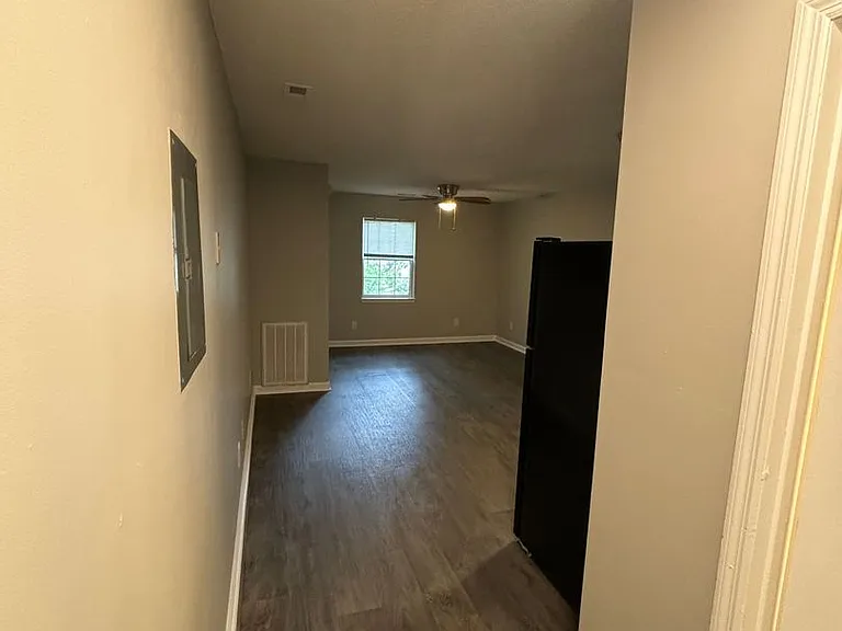 Windgate Apartments — Photo 4