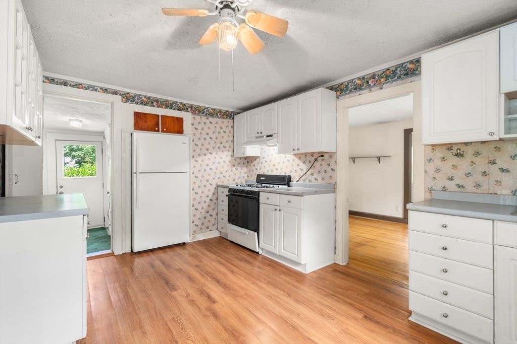 40 Fairfield St, Maynard, MA - View 3