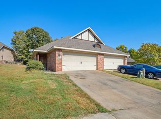 Updated Duplex in a perfect location!, Fayetteville, AR 72701