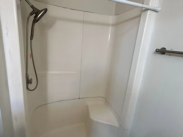 624 Beech St #1 — Photo 16