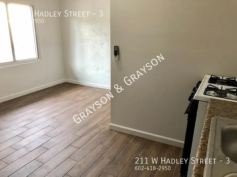 211 W Hadley St #3 — Photo 4