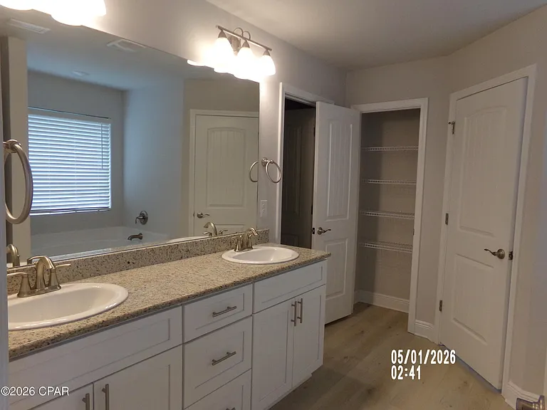 11729 Poston Rd — Photo 34