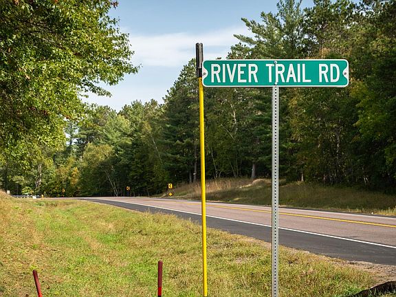 3rd image of 3 River Trail Rd