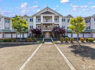 10101 Falston Cir, Old Bridge, NJ