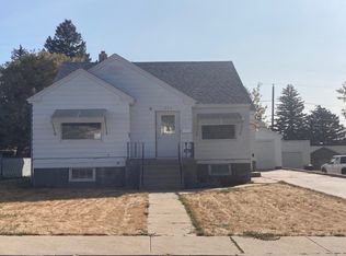 825 13th St, Rawlins, WY 82301