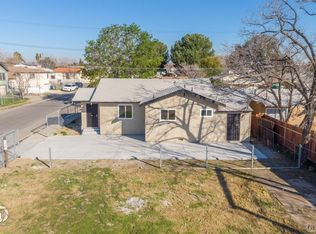 120 Roberts Ln, Bakersfield, CA 93308