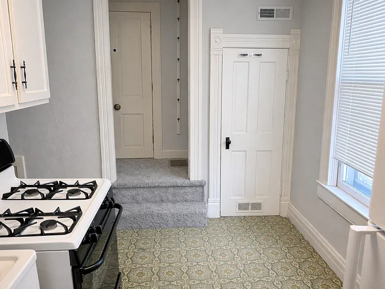 3544 Bell St. — Photo 2